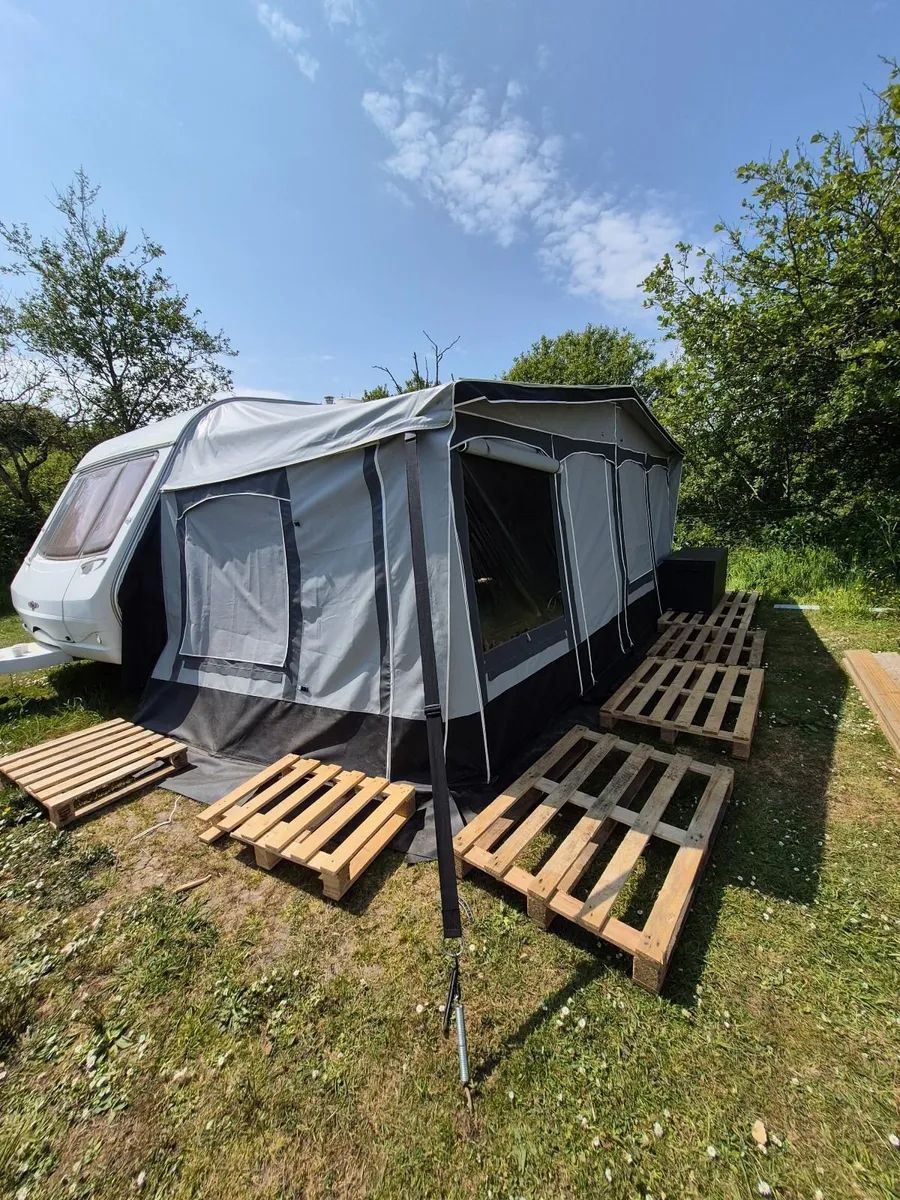Caravan awning - Image 3