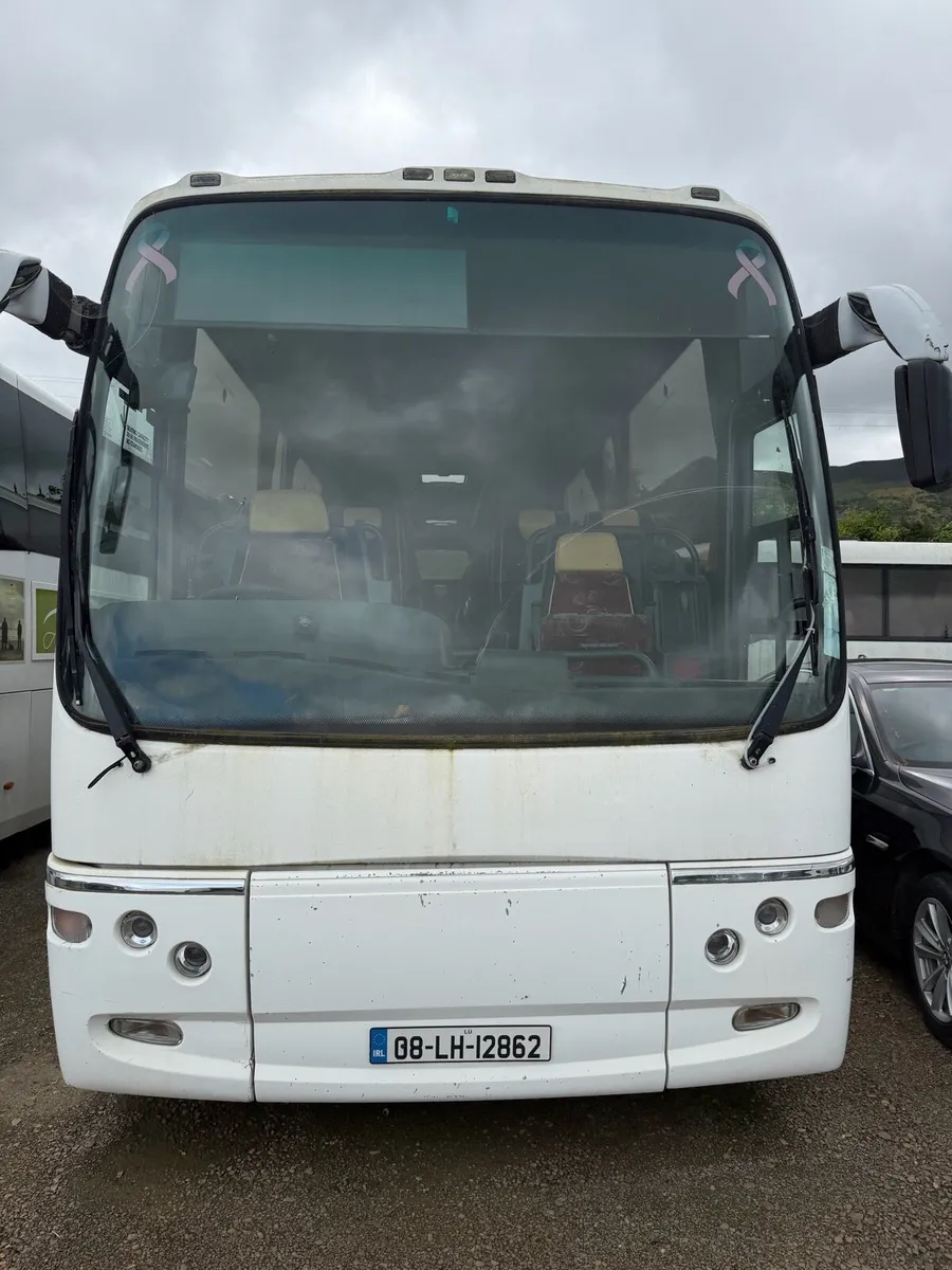 Buses and coaches. - Image 2
