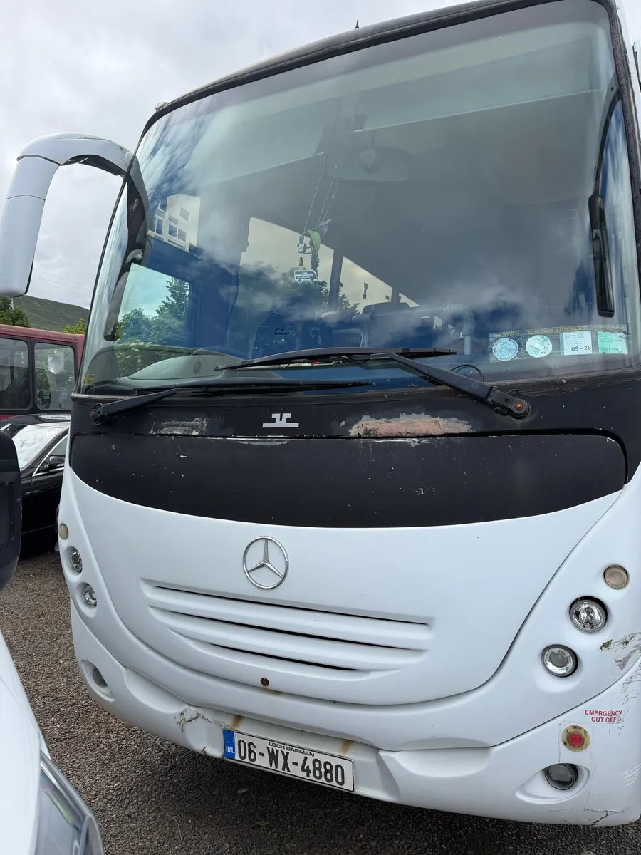 Buses and coaches. - Image 1