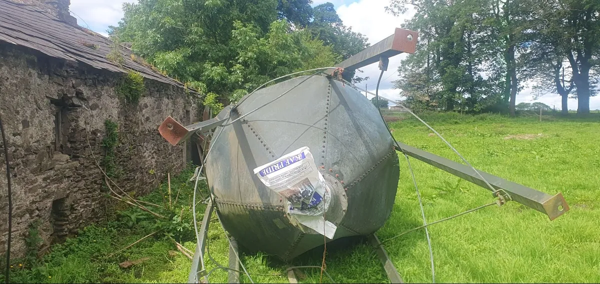 Cattle meal bin - Image 4