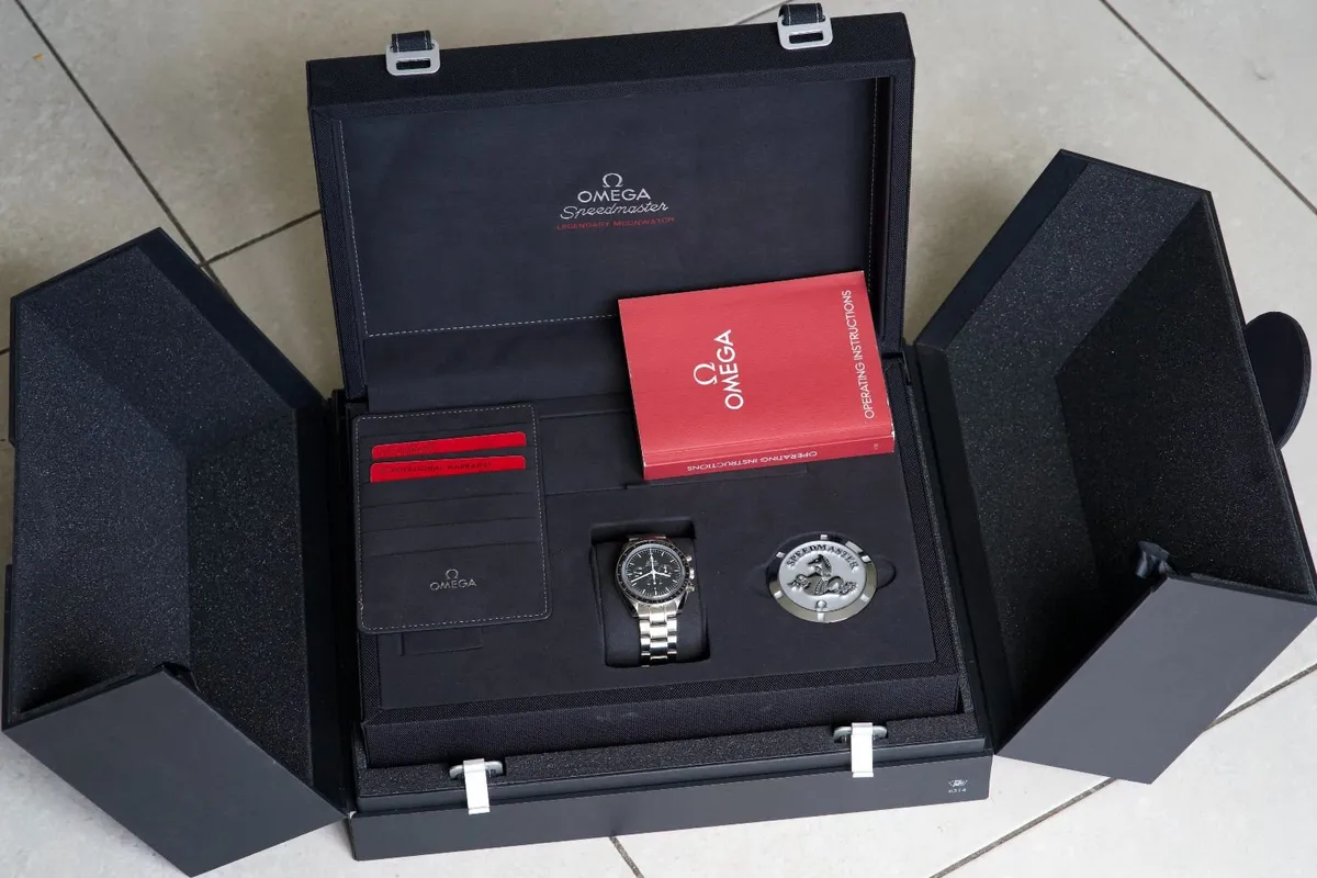 Omega Speedmaster Professional Moonwatch - Image 1