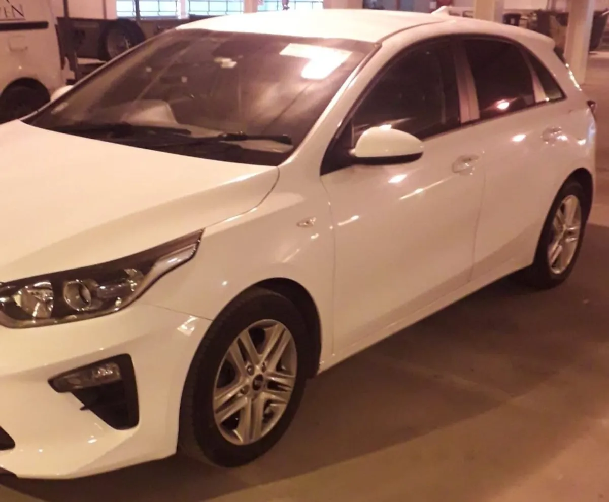 Kia Ceed 2022 - Image 3