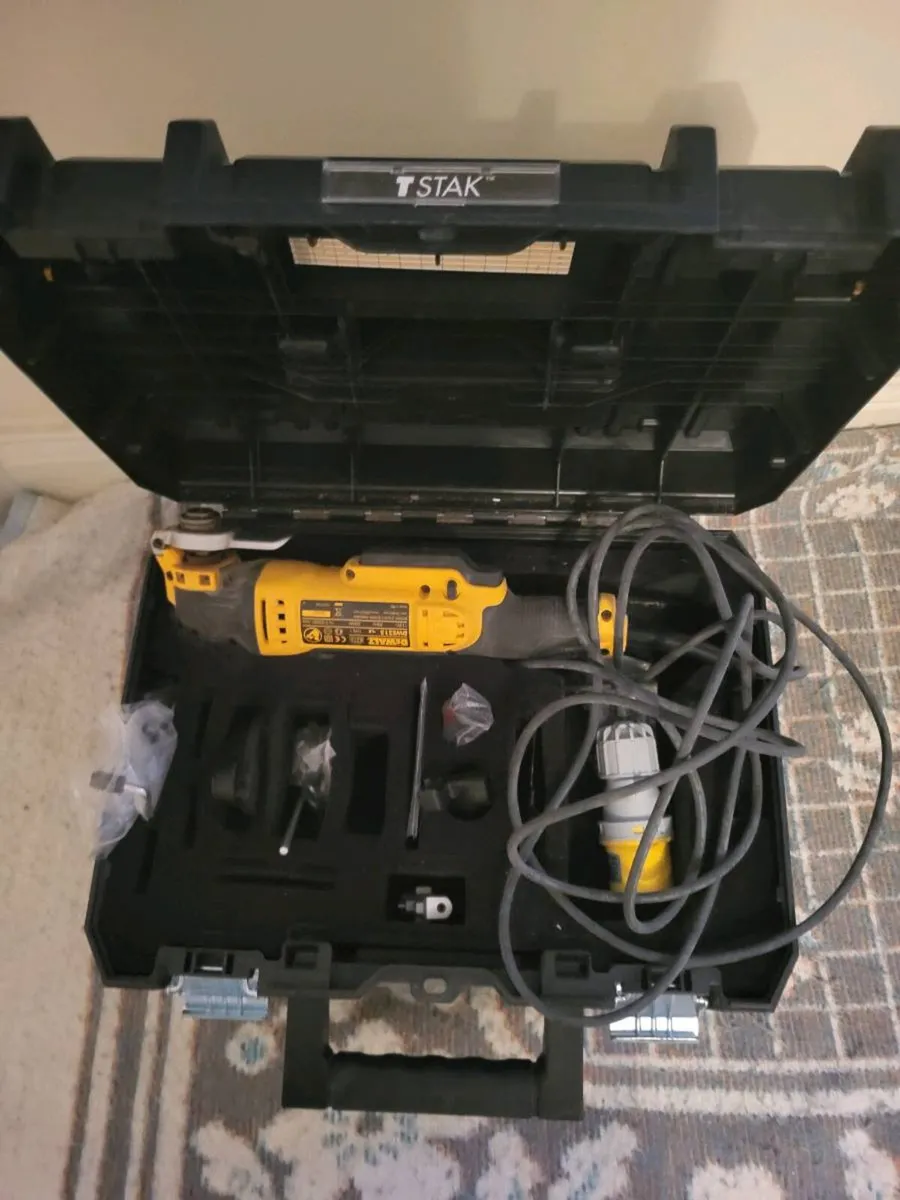 Dewalt Multi Tool - Image 1