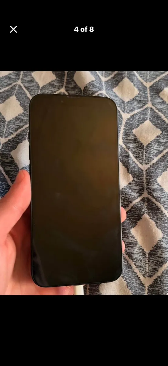 iPhone 14 - Image 4