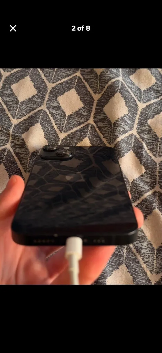 iPhone 14 - Image 2