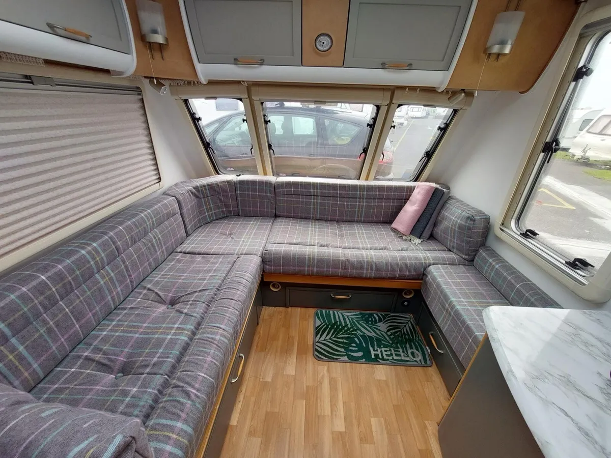 Caravan - Image 4