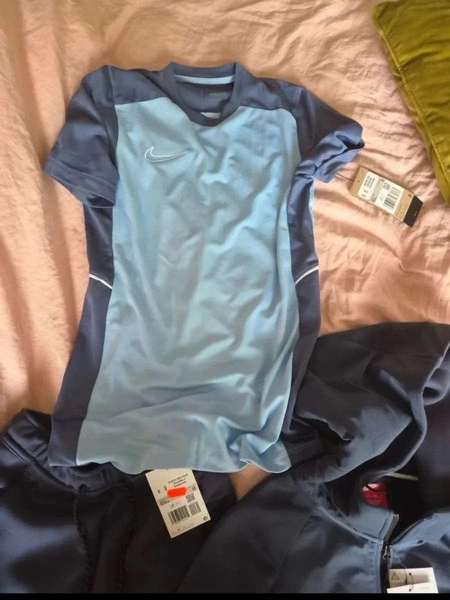 XS Teens tracksuit set - Image 1
