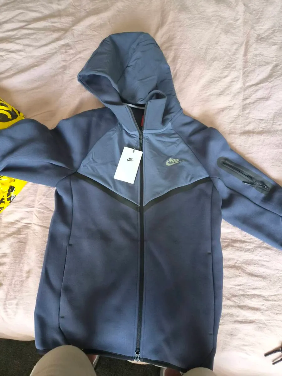 XS Teens tracksuit set - Image 4