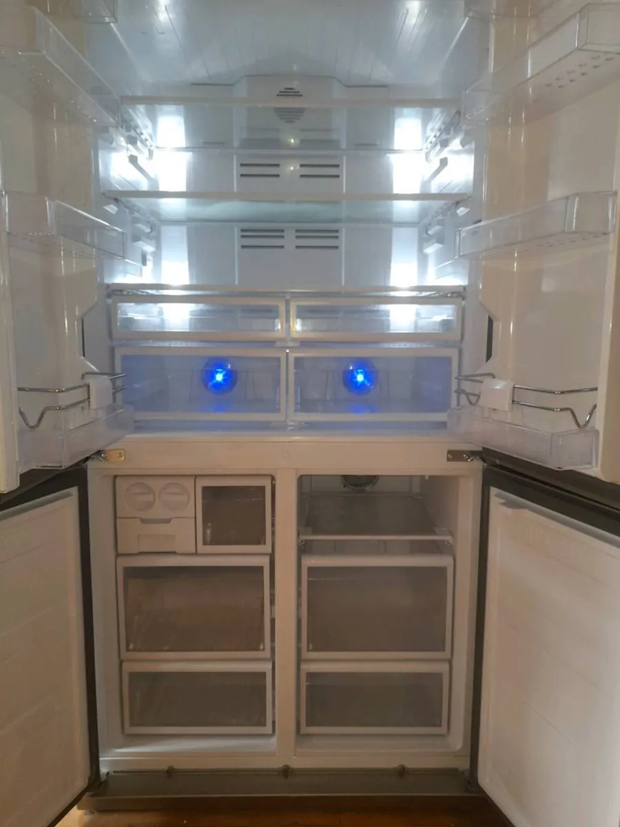 Fridge freezer - Image 4