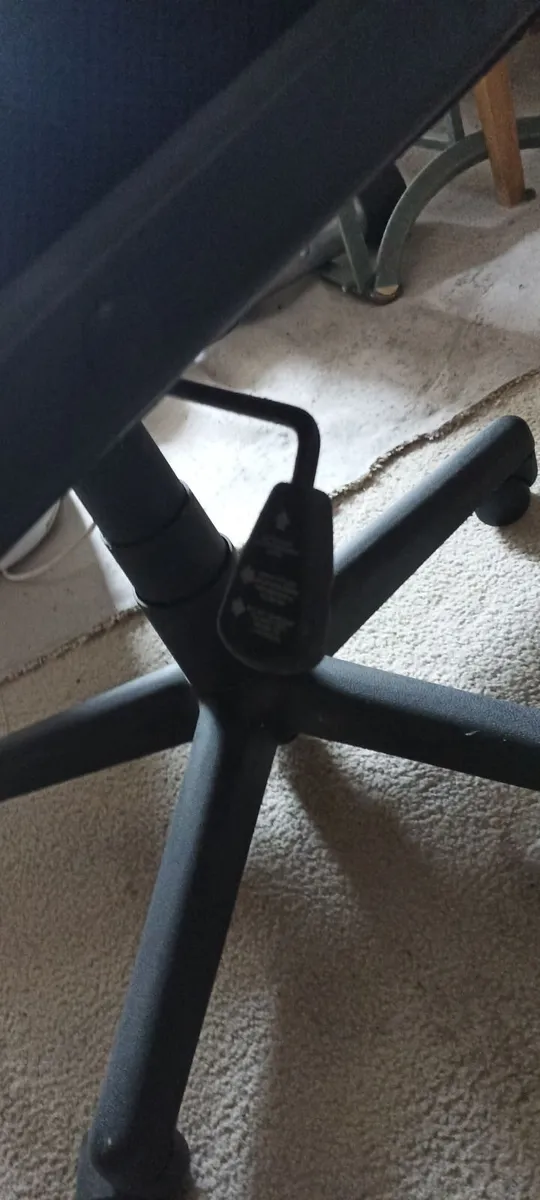 Executive Computer Chair - Image 3