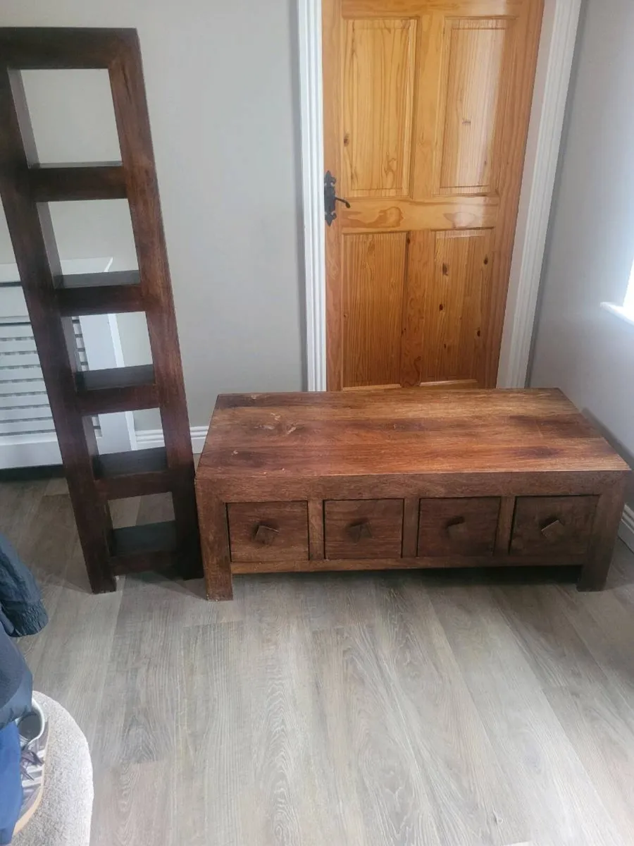 Living room table - Image 1