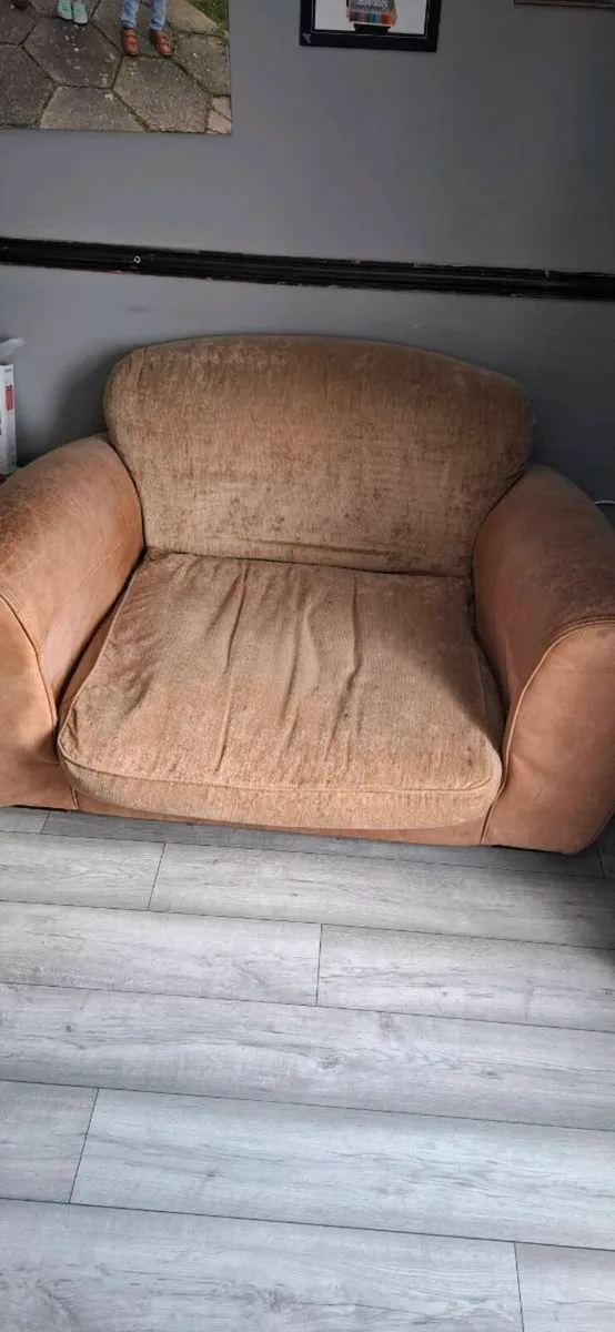 2 seater chair - Image 2