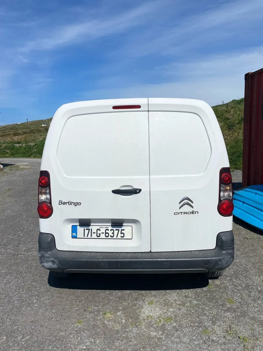 Citroen Berlingo MPV diesel white - Image 3