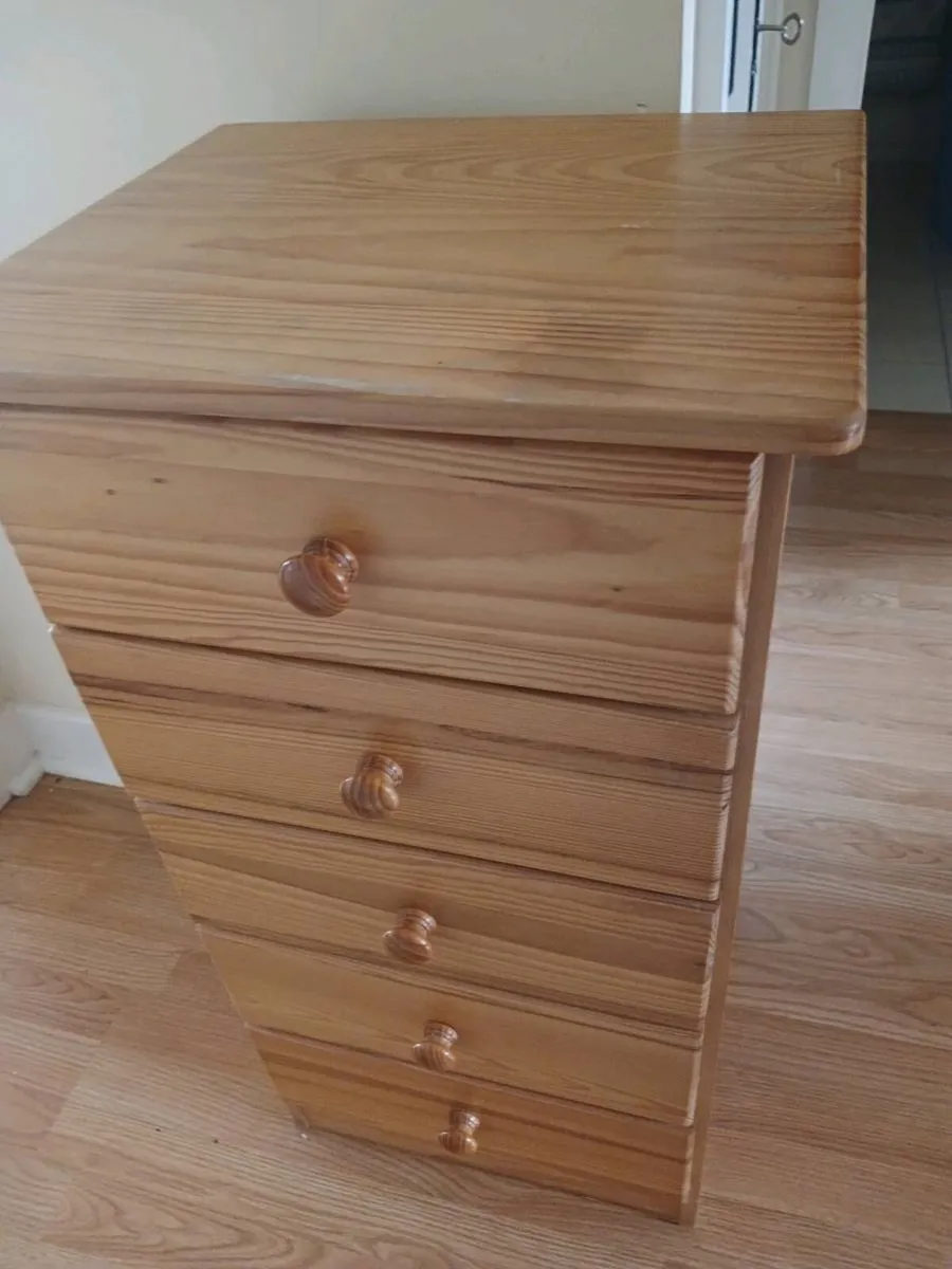 Chest of drawers - Image 1