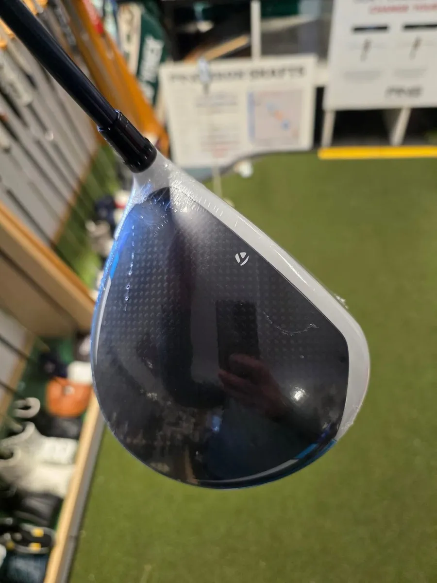 Brand New Taylormade Sim2 Max Driver - Image 3