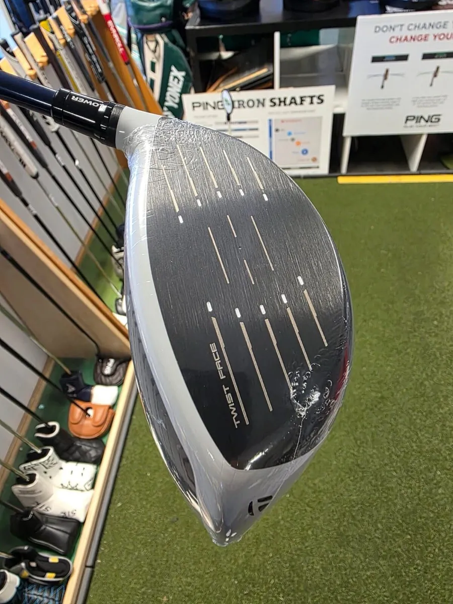 Brand New Taylormade Sim2 Max Driver - Image 4