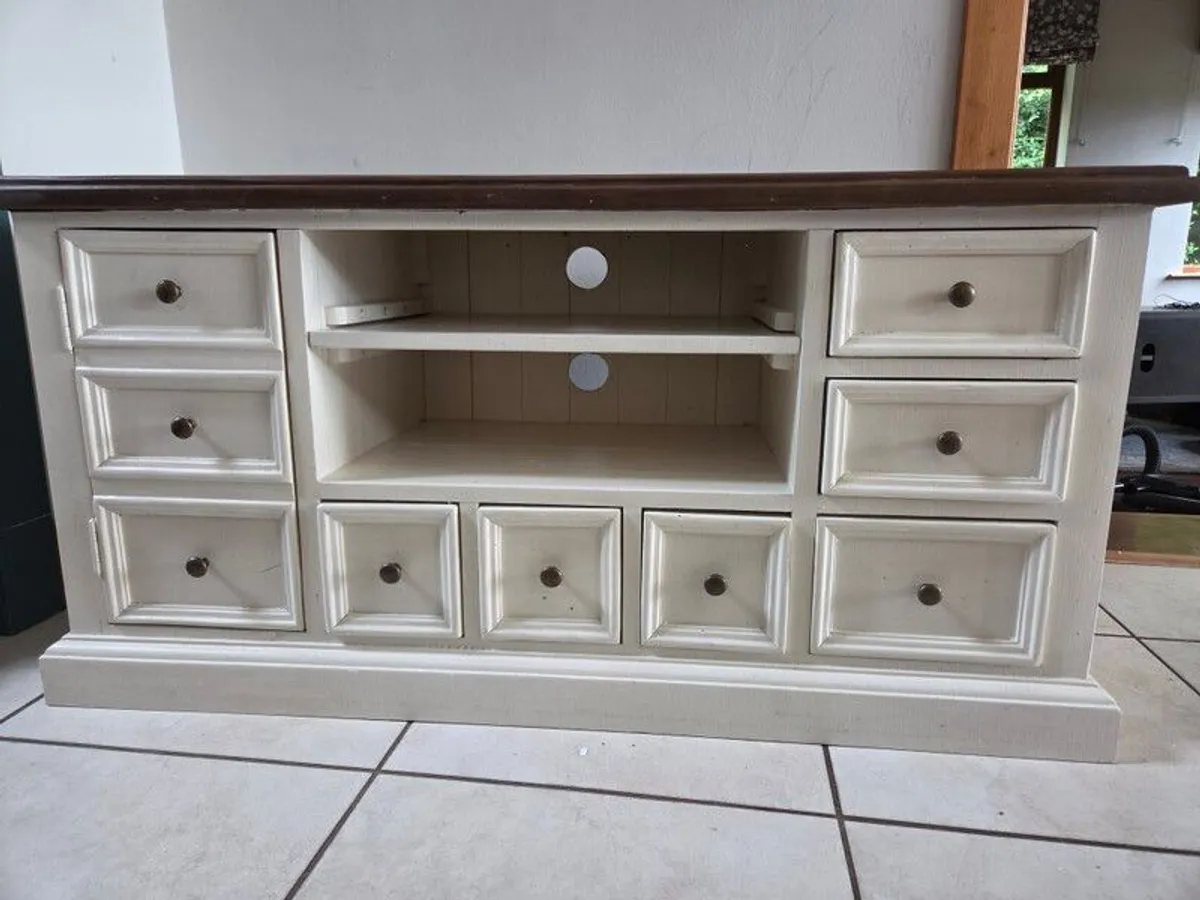 tv unit - Image 1