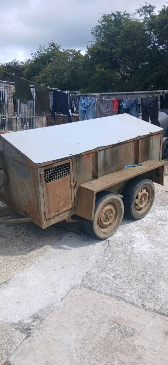 Dog trailer - Image 1