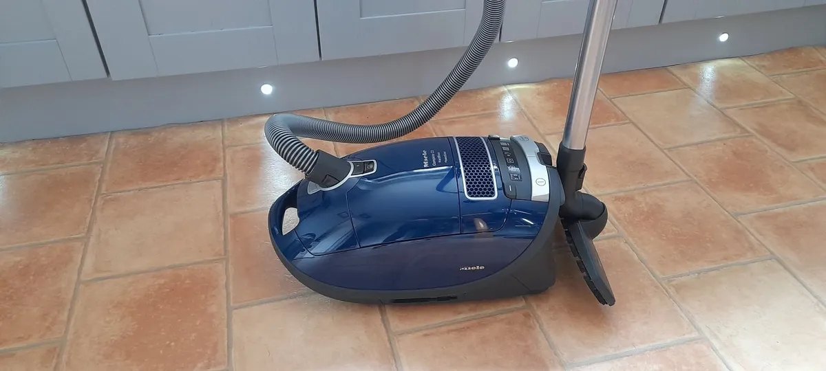 Miele vacuum/Hoover cleaner - Image 1