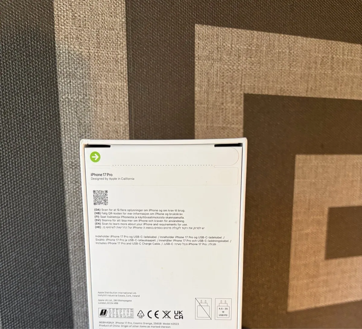 Brand new Apple iPhone 17 PRO (SIM FREE) - Image 2