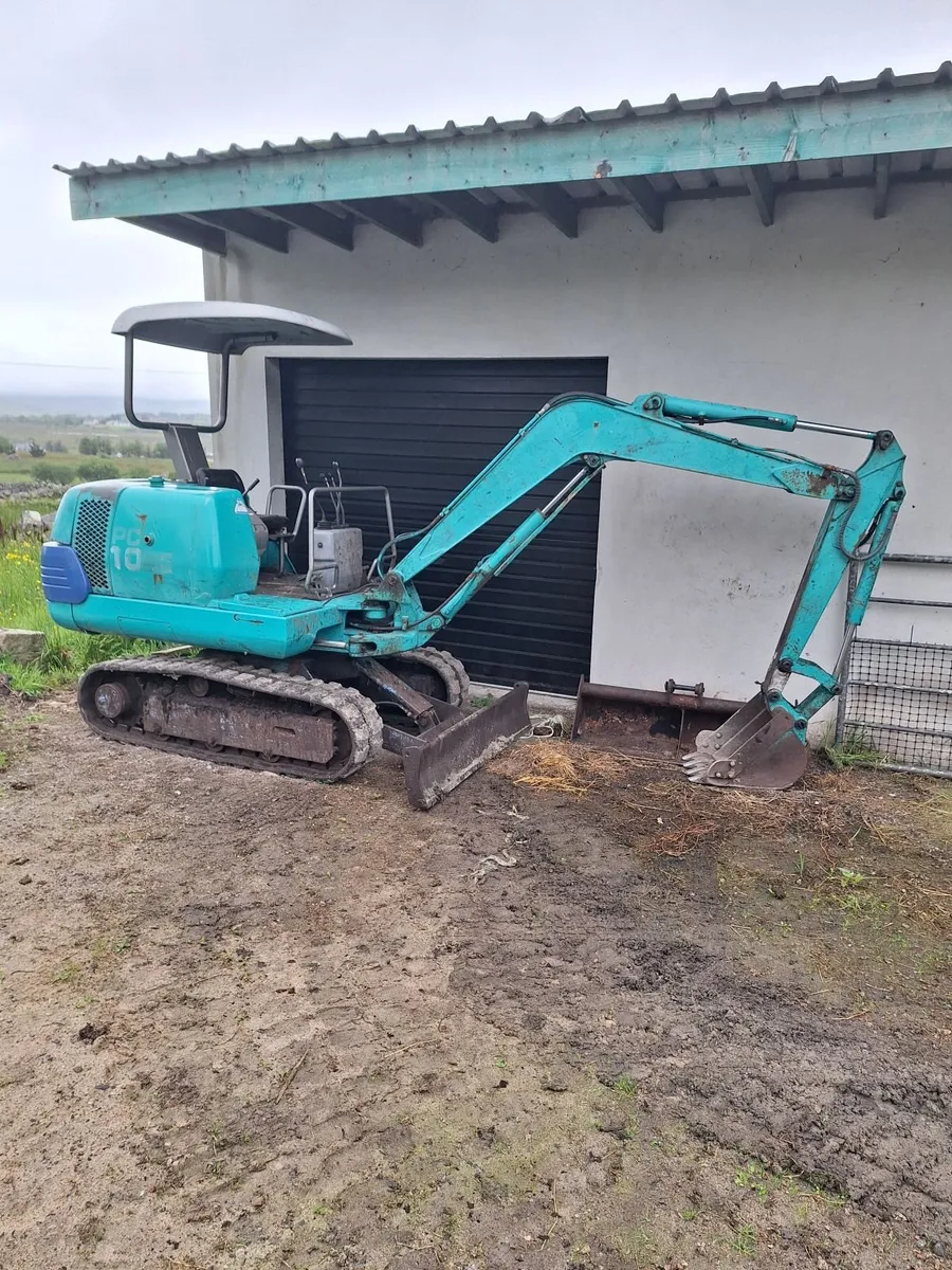 3 ton mini digger - Image 1