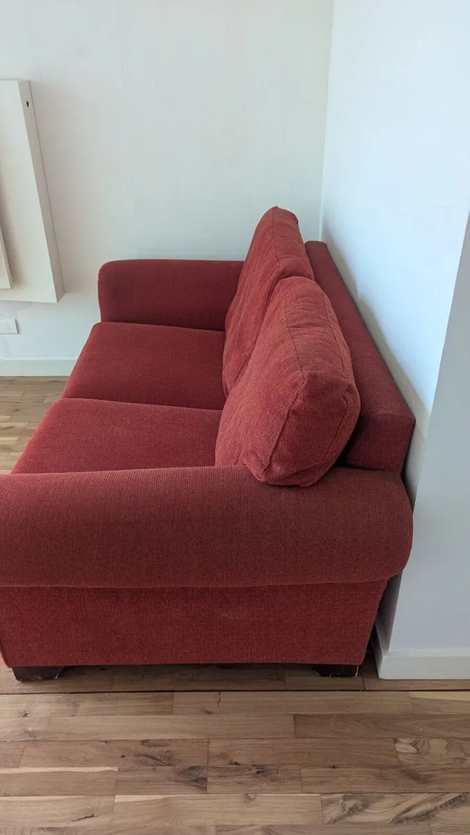 2 Red Couches - Image 4