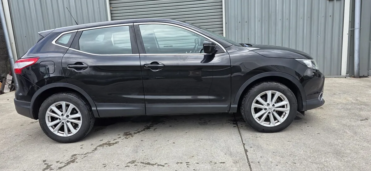 162 NISSAN QASHQAI DIESEL - Image 4