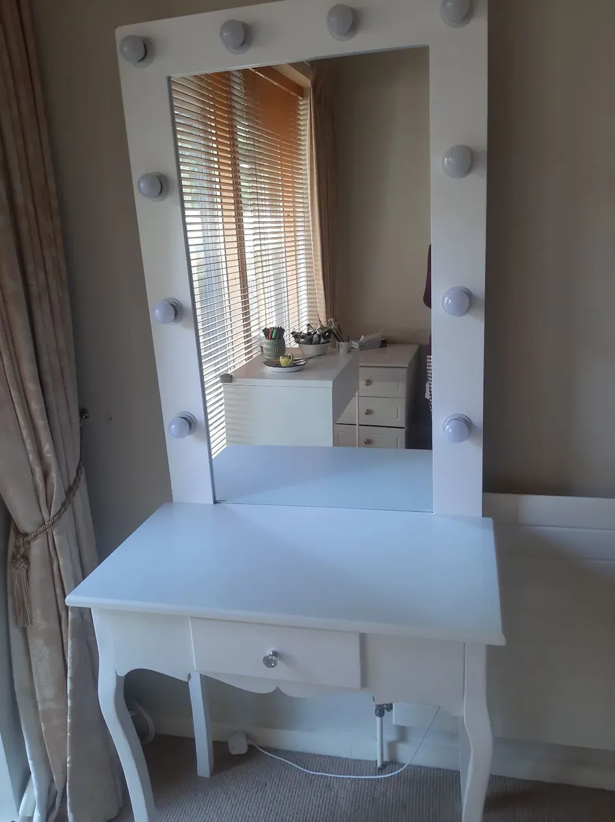 Dressing Table - Image 1