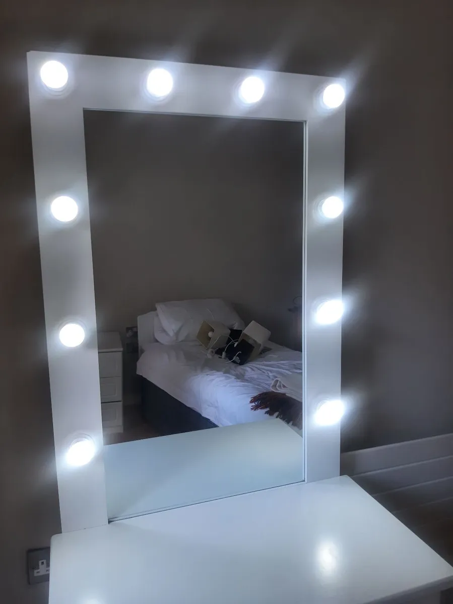 Dressing Table - Image 3
