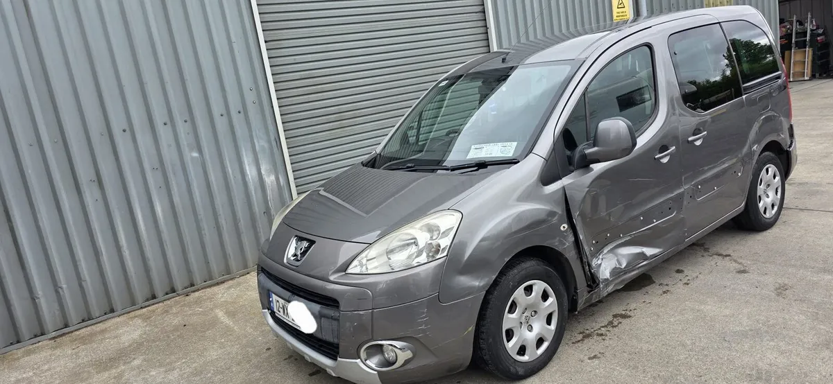 12 PEUGEOT PARTNER TEPEE - Image 3