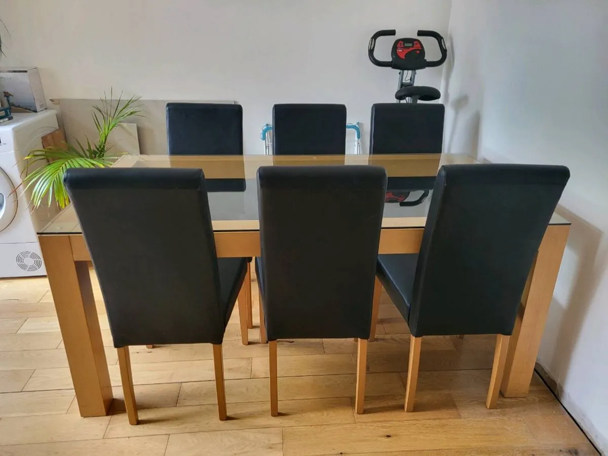 Table and 6 chairs - Image 4