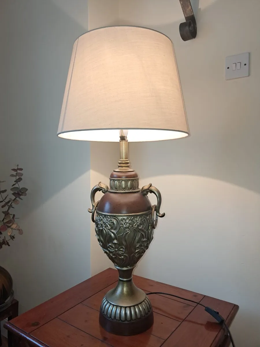 Two Italian style lamps brown & gold - Image 1