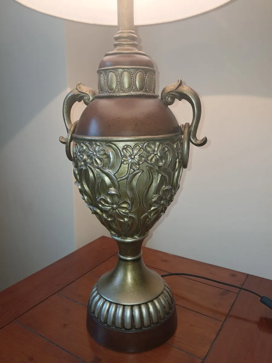 Two Italian style lamps brown & gold - Image 2