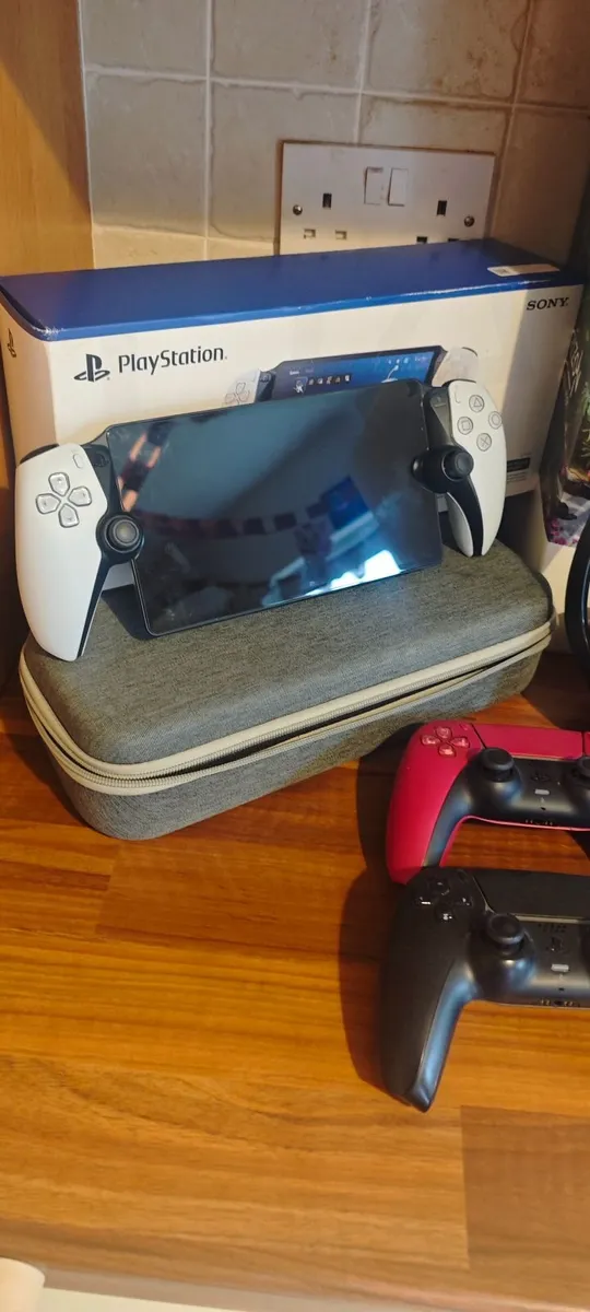 PS5 Bundle - Image 2