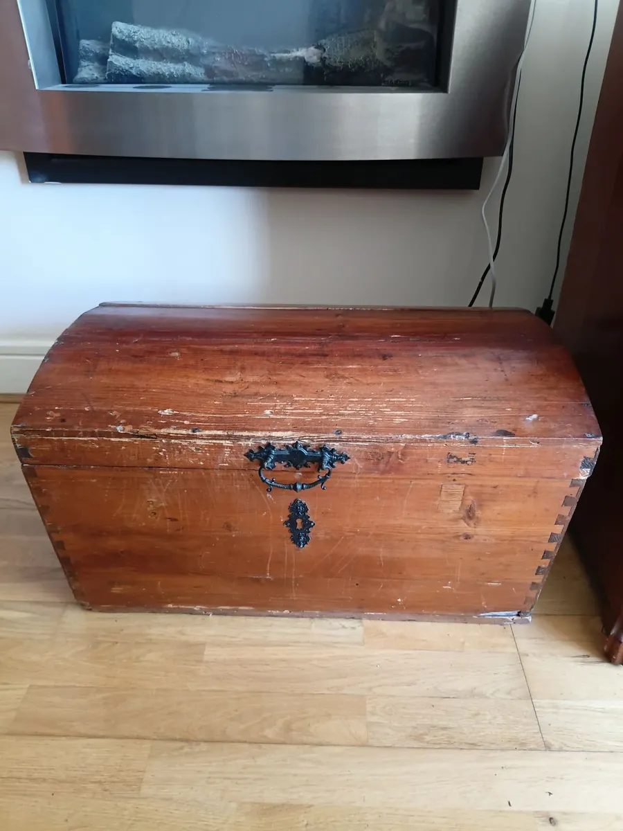 Wardrobe,cabinet,chest of drawers - Image 1