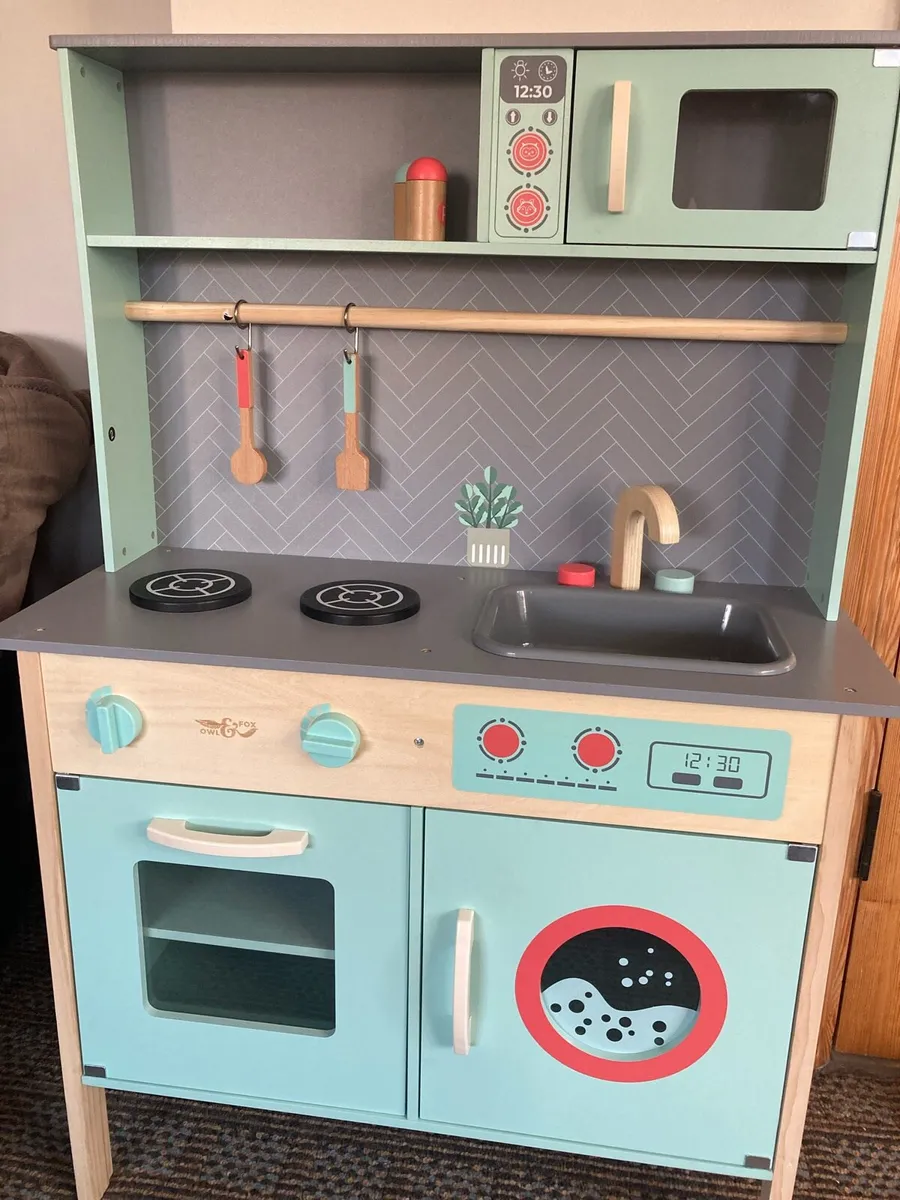 Toy Kitchen