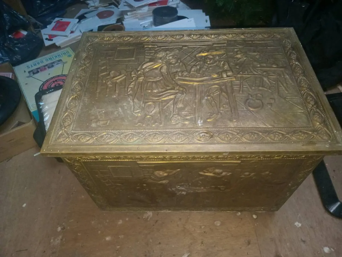 Brass Coal Box Coalscuttle - Image 2
