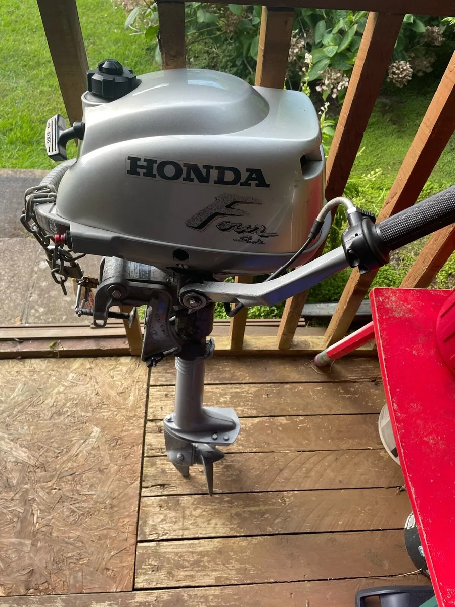 Honda 2hp 4stroke outboard engine - Image 3