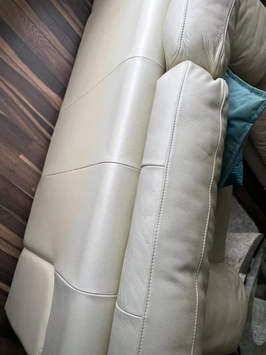 Leather 2 seater couch - Image 2