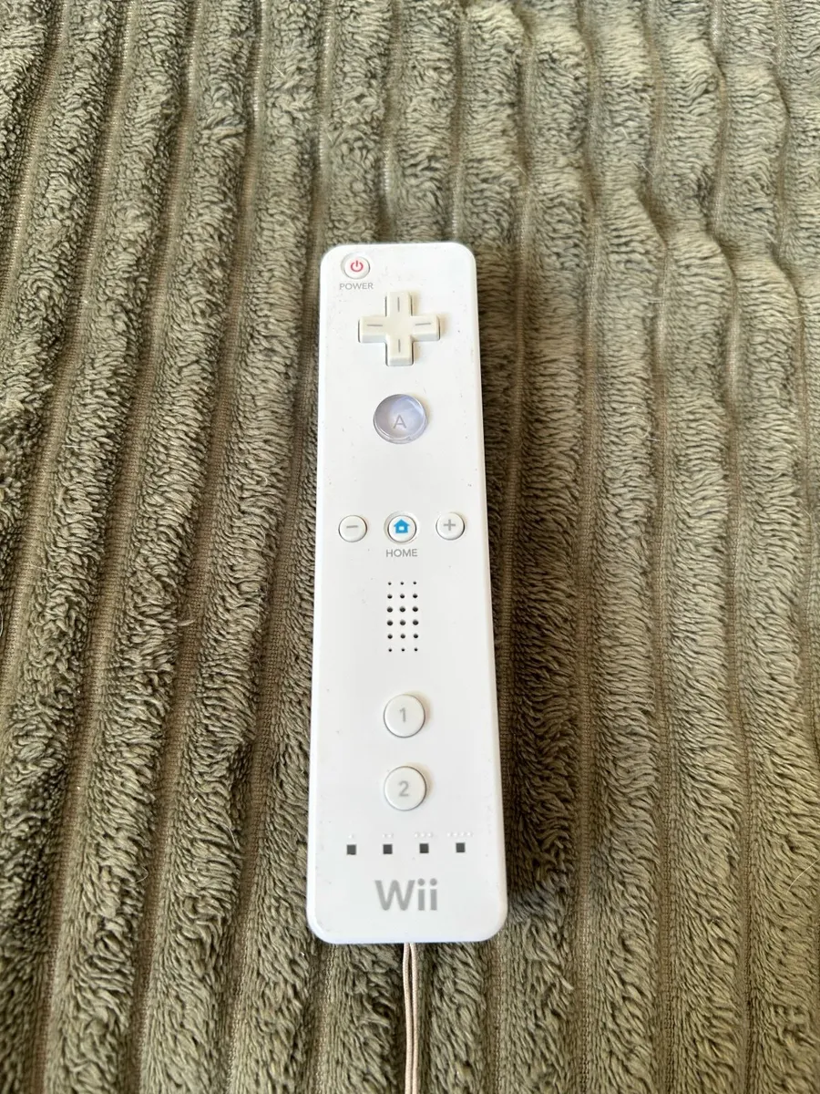 Nintendo Wii U Bundle - Image 3
