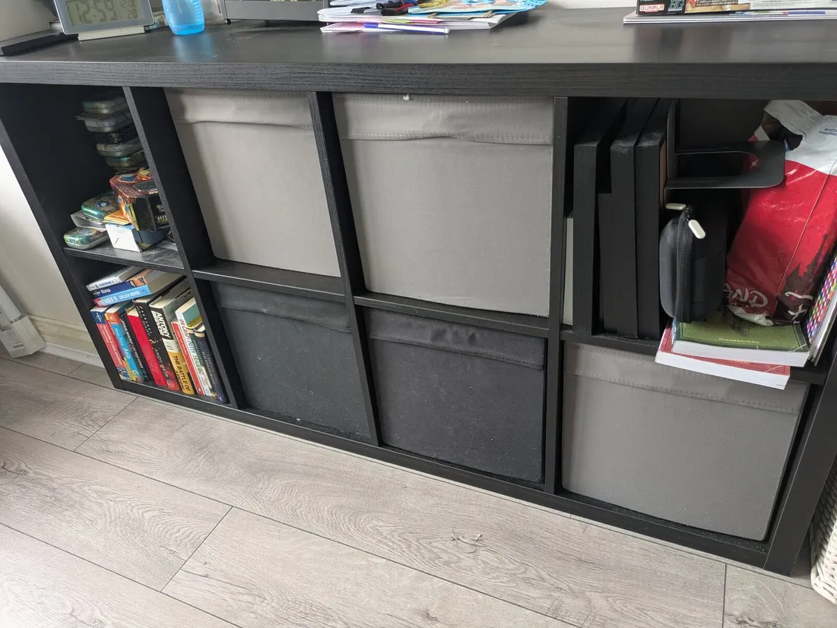 Office furniture (desk, storage and swivel chair) - Image 3