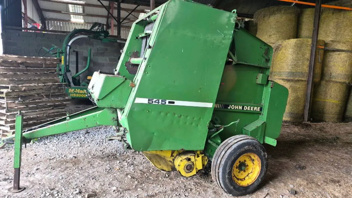 John Deere Round Baler - Image 1