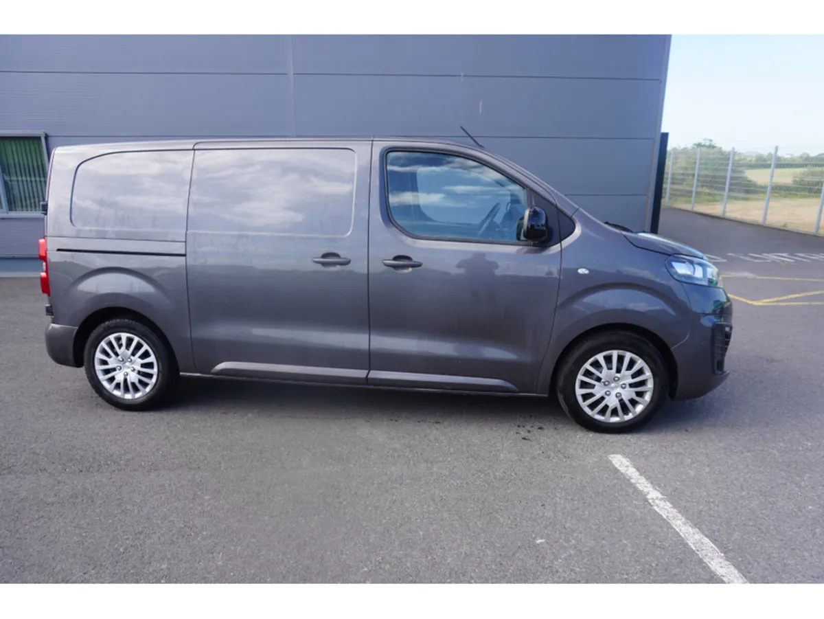 Opel Vivaro SPORT L1H1 1.5 120PS 2DR - Image 3
