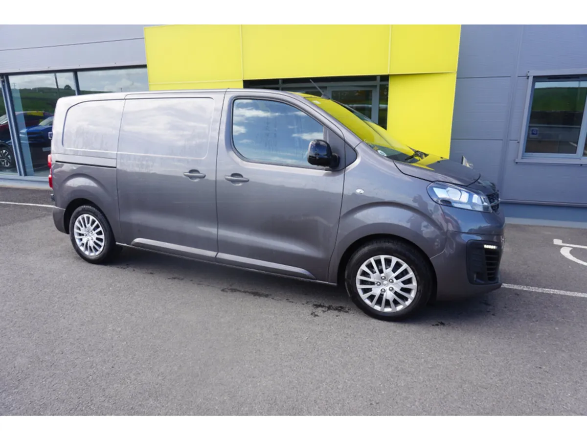 Opel Vivaro SPORT L1H1 1.5 120PS 2DR - Image 1