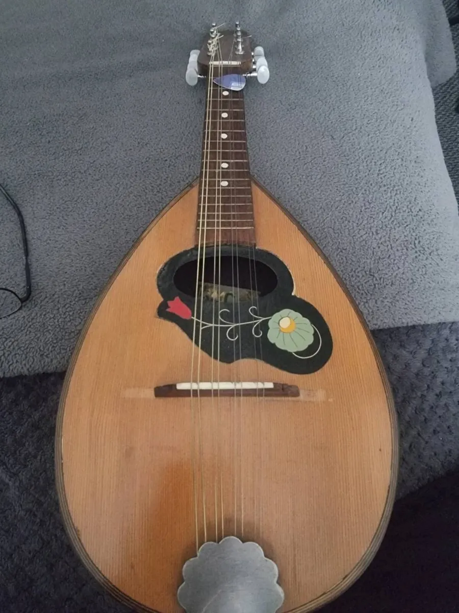 Old Italian mandolin - Image 1