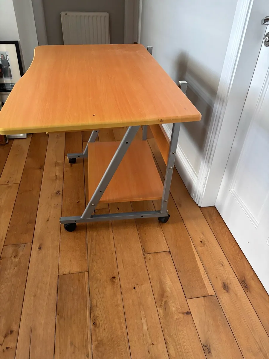 Office desk - Image 3
