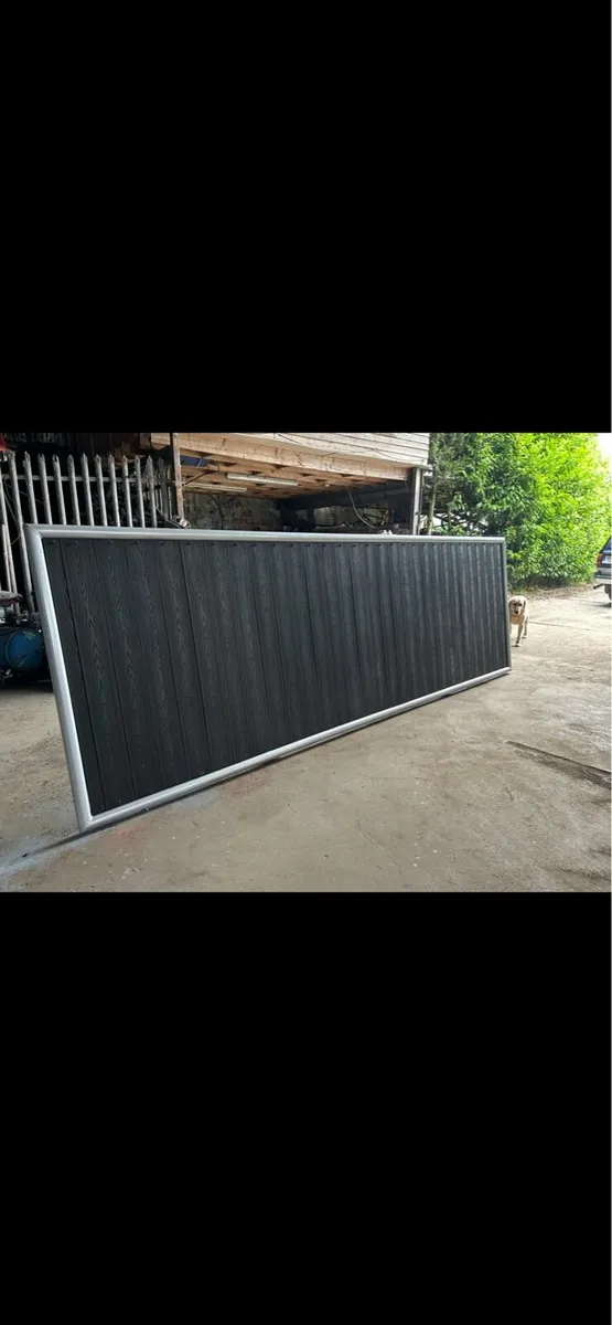 Composite Sliding Gate - Image 1