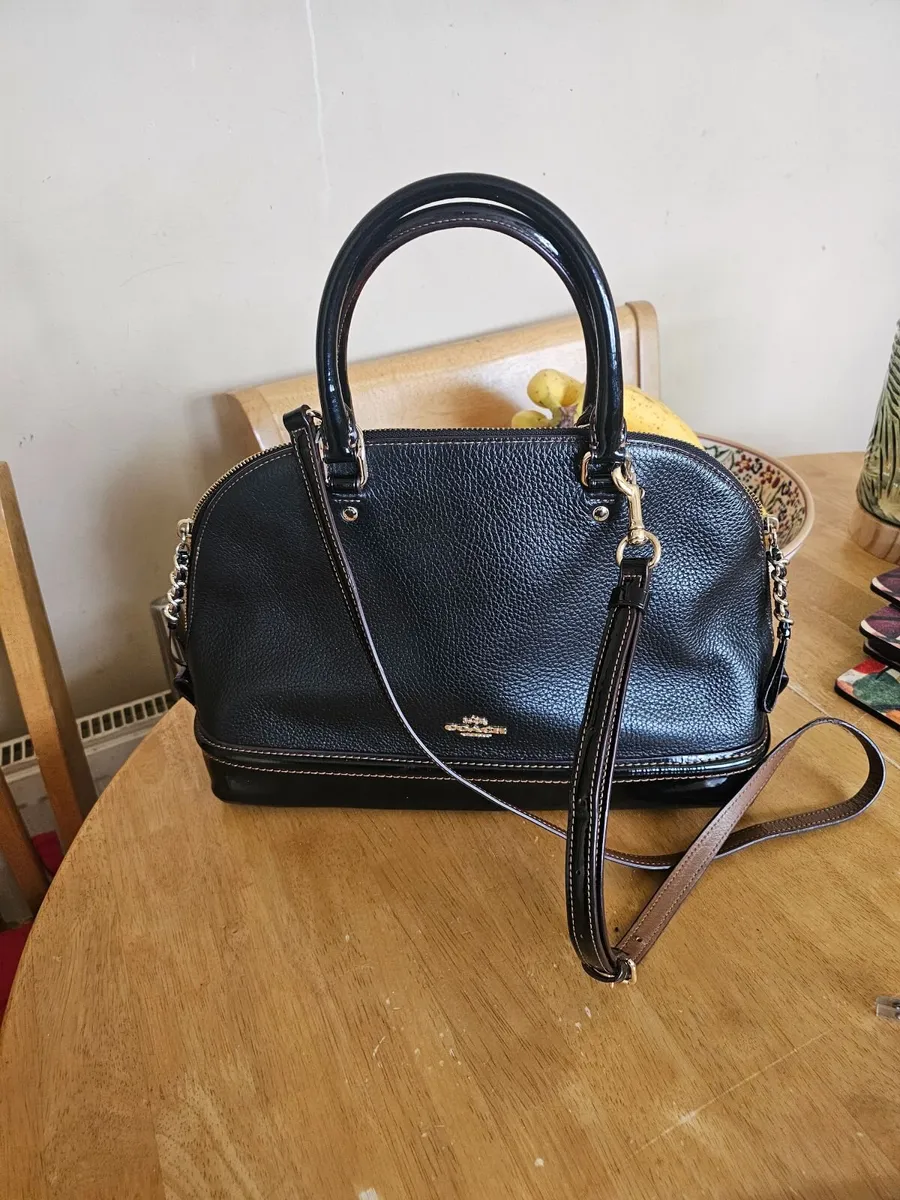 Coach Black Leather Hand/Shoulder Bag / NEW - Image 1