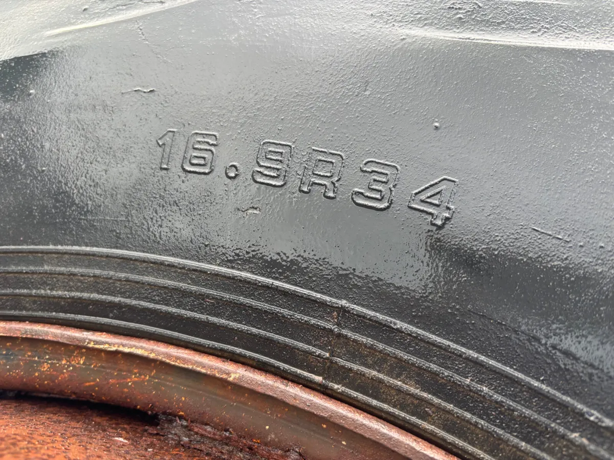 Stock Dual wheels 16.9-34 - Image 2
