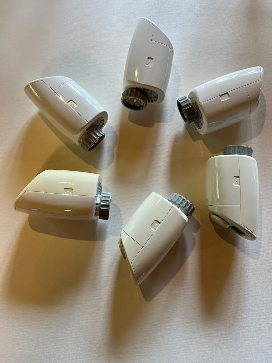 7x Digital Radiator Thermostats (eqiva Model M) - Image 3